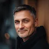 Man Looking for woman in Wellington